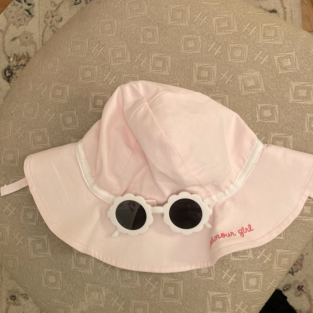 NWOT Mudpie pink sun hat and glasses 6-18 months